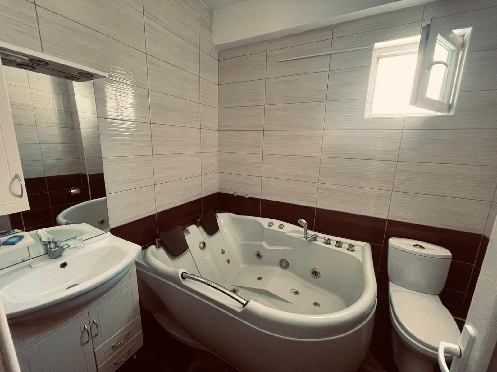 Hotel Konstantin Laplje Selo Bagian luar foto