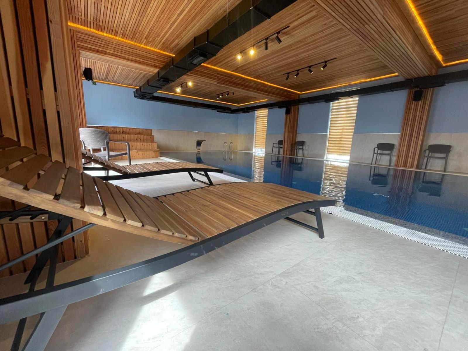 Hotel Konstantin Laplje Selo Bagian luar foto