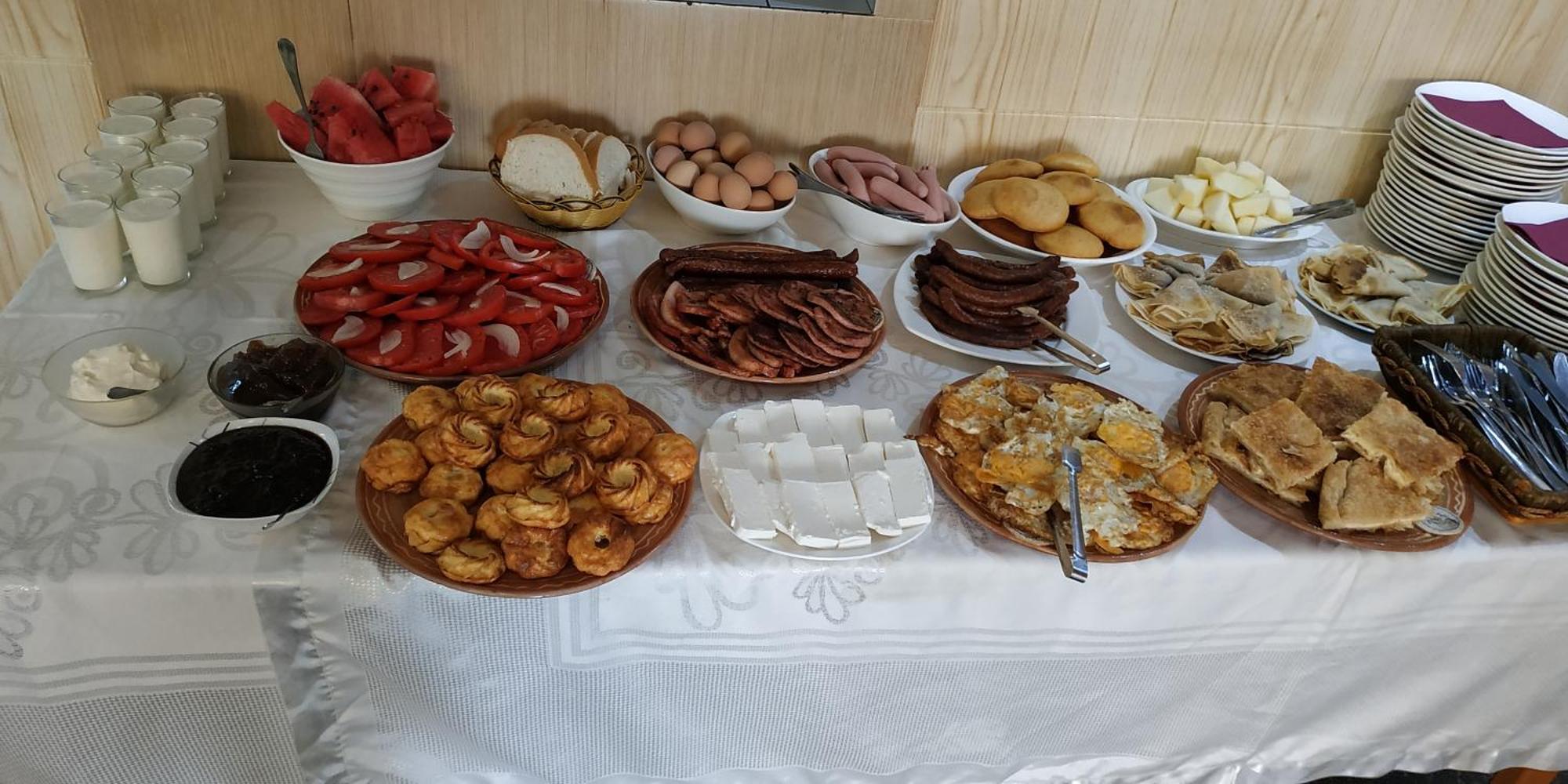 Hotel Konstantin Laplje Selo Bagian luar foto