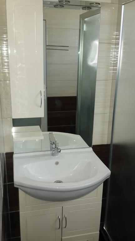 Hotel Konstantin Laplje Selo Ruang foto