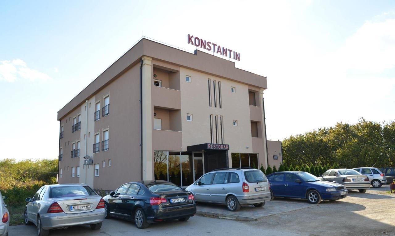Hotel Konstantin Laplje Selo Bagian luar foto